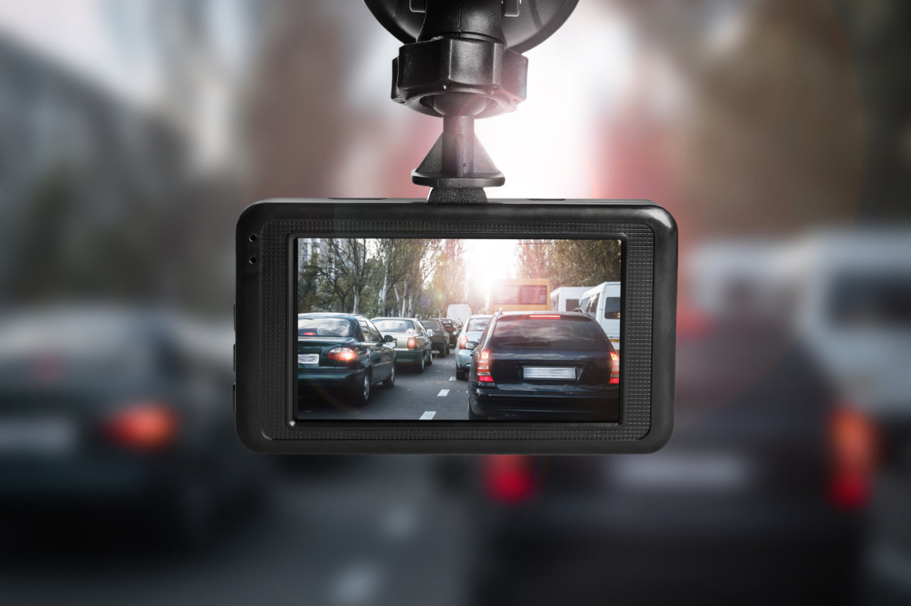 Verkehrsrecht - Verwertbarkeit von Dashcam-Aufnahmen als  Beweismittel im Unfallhaftpflichtprozess